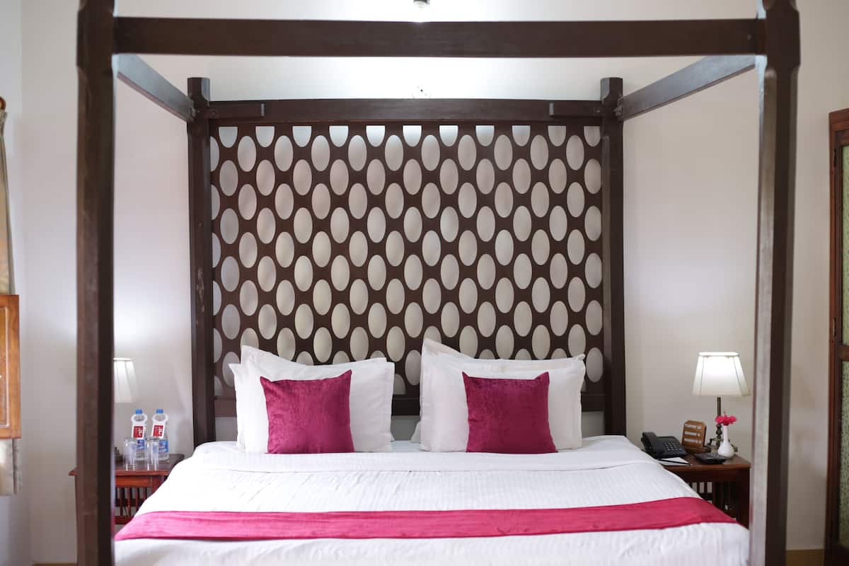 Deluxe-Doppelzimmer | 1 Schlafzimmer, Minibar, Schreibtisch, kostenloses WLAN