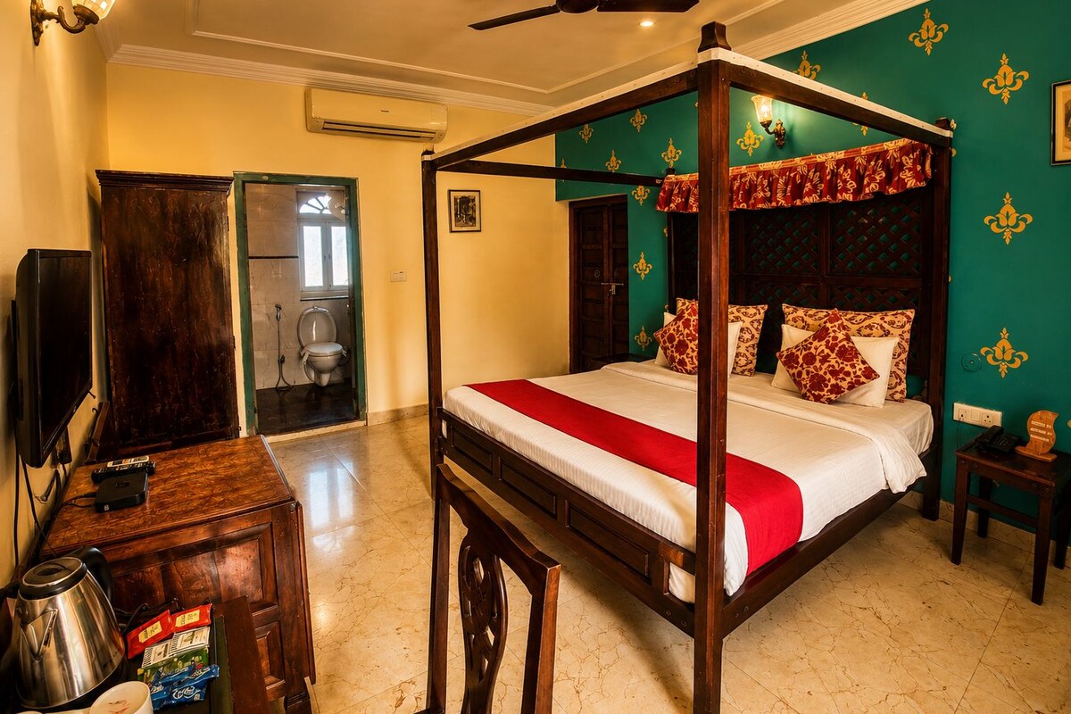 Deluxe Double Room | Egyptian cotton sheets, premium bedding, down comforters, pillowtop beds