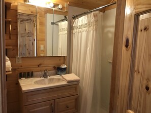 Romantic Cottage, 1 Queen Bed, Kitchenette, Mountain View | Bathroom | Hair dryer, towels, soap, shampoo - Holmstead Ranch Resort (Veyo)