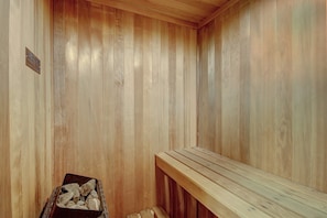 House, Multiple Beds (Timber Hill) | Spa