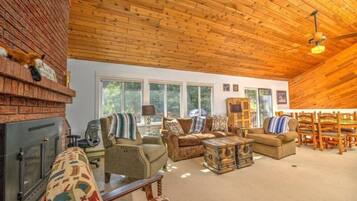 Flat-screen TV, fireplace