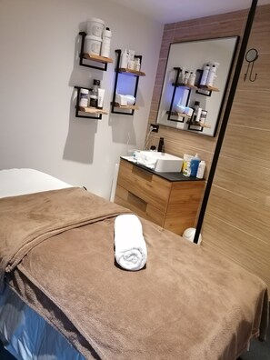 Tratamentos corporais, massagens musculares profundas, bandagem corporal