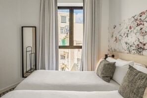 Comfort Apartment, 2 Bedrooms | 2 bedrooms, in-room safe, blackout drapes, iron/ironing board