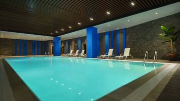 Indoor pool, outdoor pool
