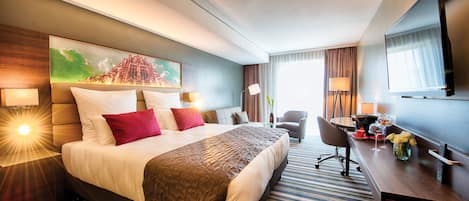 Kamar Triple Deluks | Minibar, brankas, meja kerja, dan kedap suara