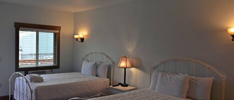 Deluxe Apartment, 2 Bedrooms, Kitchen | Premium bedding, free WiFi