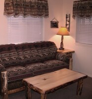 Una televisión de pantalla plana