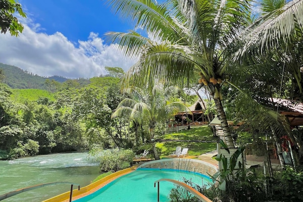 Alberca al aire libre