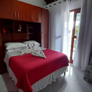 Deluxe Double Room Single Use (Deluxe 4) | Free WiFi, bed sheets