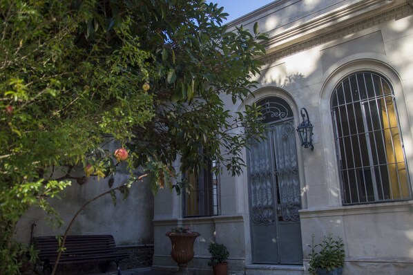 Fachada de la propiedad