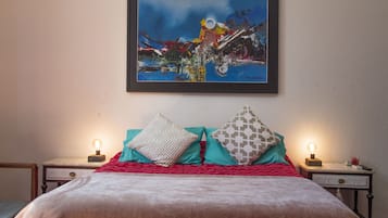 Kamar Quadruple, 1 kamar tidur, kamar mandi pribadi (External) | Didekorasi berbeda-beda dan dilengkapi dengan perabotan berbeda-beda