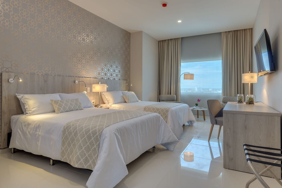 1 phòng ngủ, bộ đồ giường cao cấp, minibar, két bảo mật tại phòng