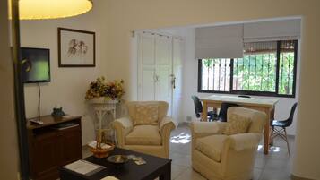 Apartment, 2 Bedrooms, Kitchen | Living room