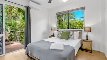 Ropa de cama de alta calidad, escritorio, tabla de planchar con plancha