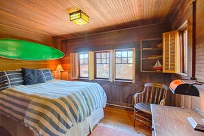 5 soverom, strykejern/-brett, reiseseng for barn og wi-fi (inkludert)