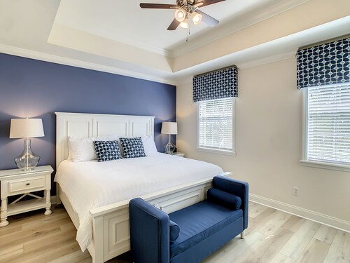 Reunion- THE TERRACES" - Resort style living - designer furnishing- pet friendly