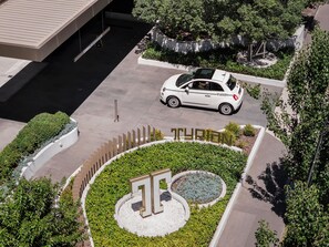Building design - Tyrian Serviced Apartments - Albert Park Lake (Melbourne)
