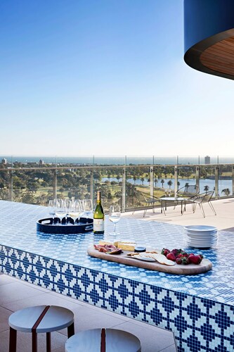 Tyrian Serviced Apartments - Albert Park Lake