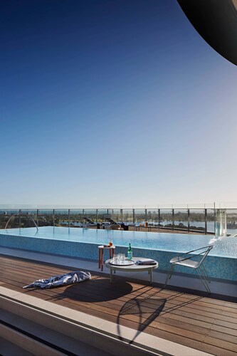 Tyrian Serviced Apartments - Albert Park Lake