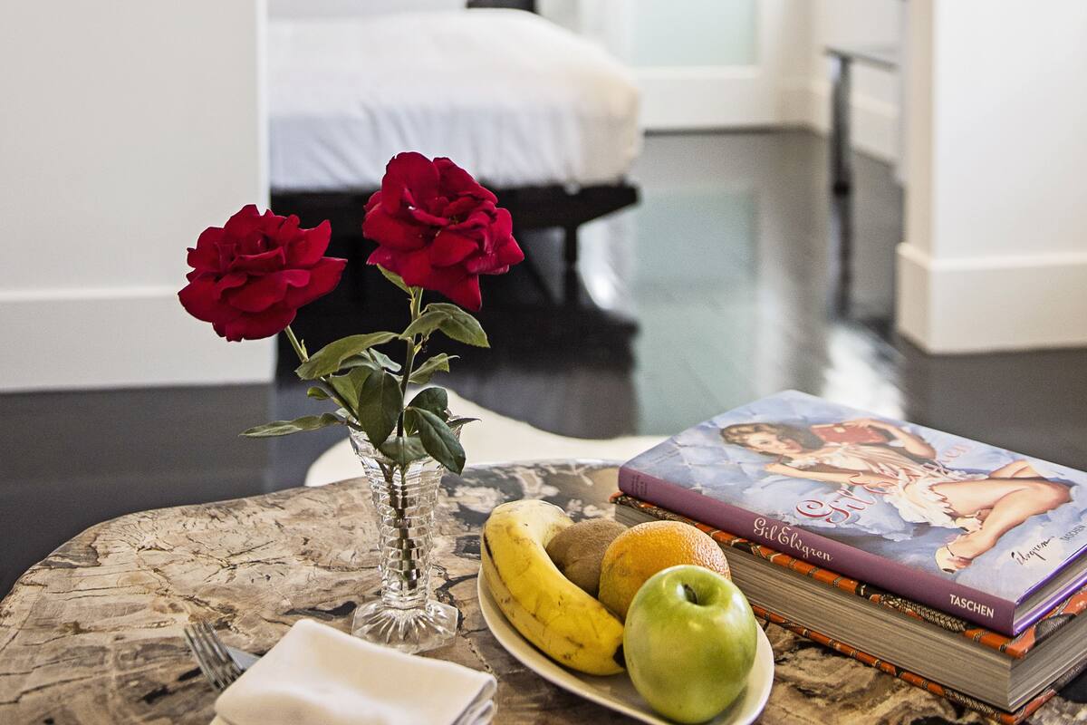 Suite (South) | Ropa de cama de alta calidad y artículos del minibar gratis