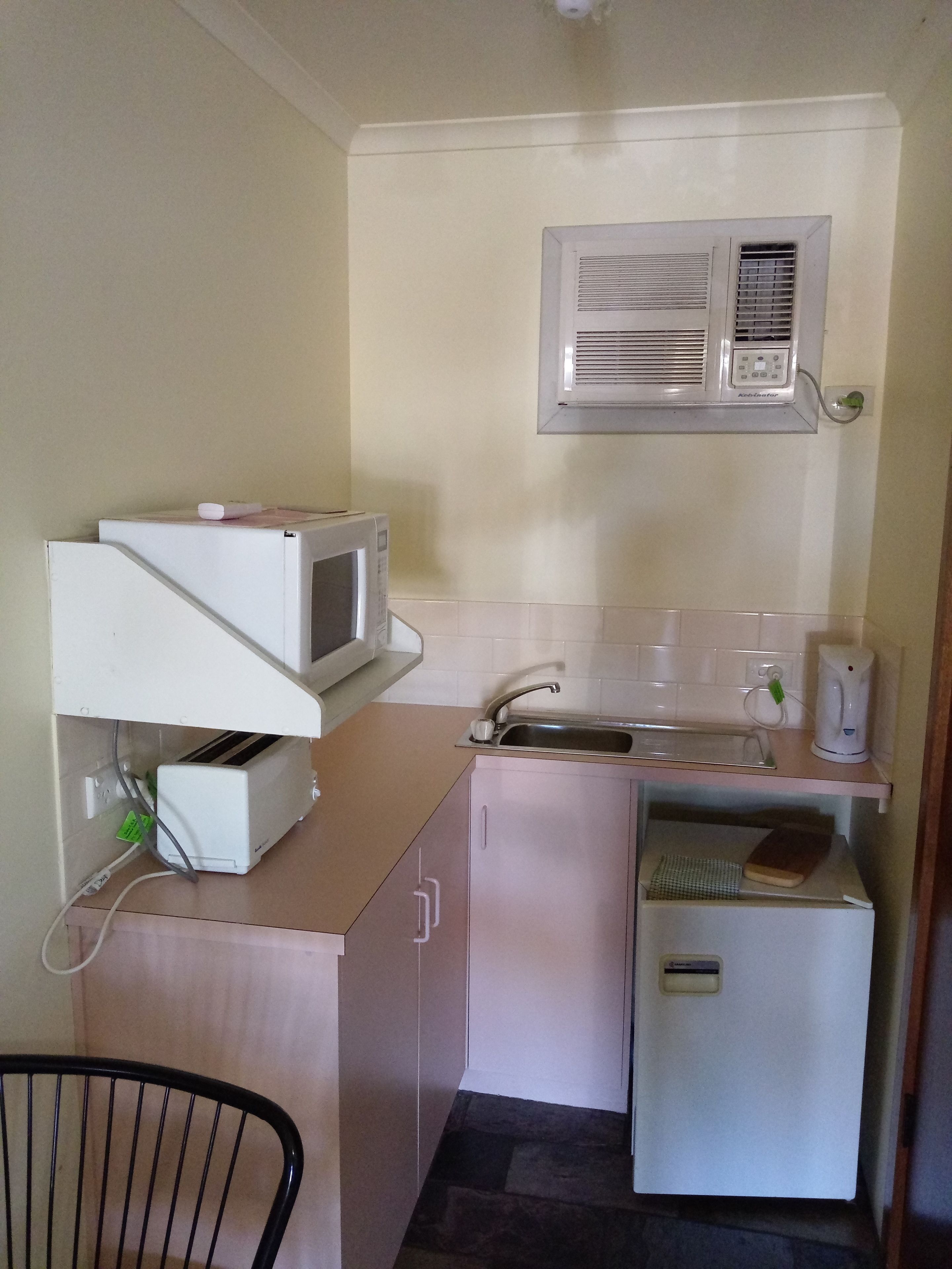 Fridge, microwave, coffee/tea maker, electric kettle