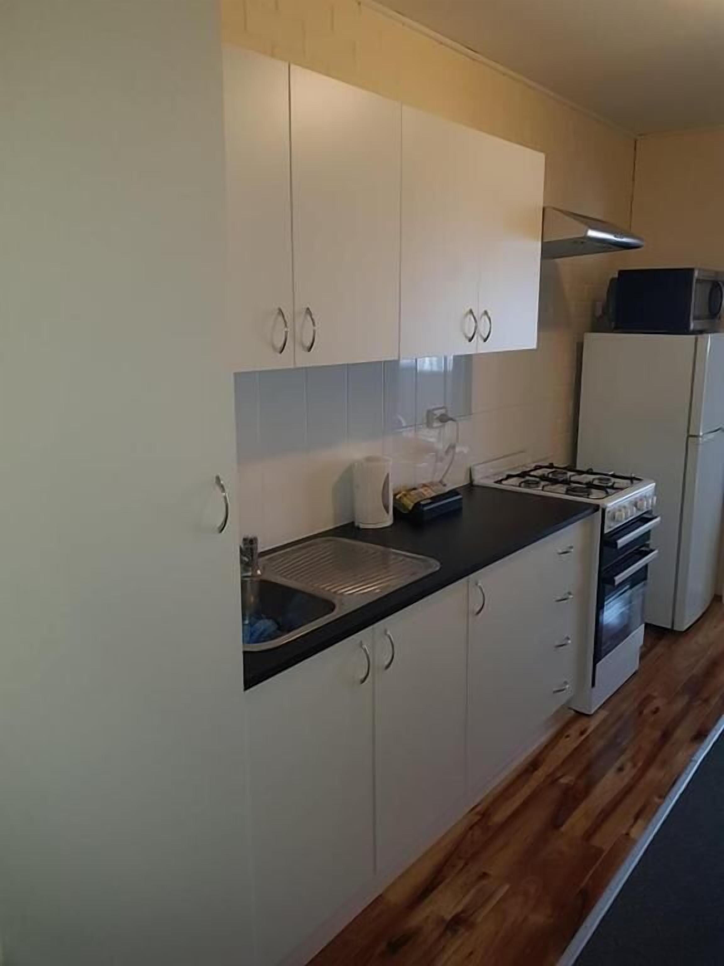 Apartment, 2 Bedrooms | Private kitchen