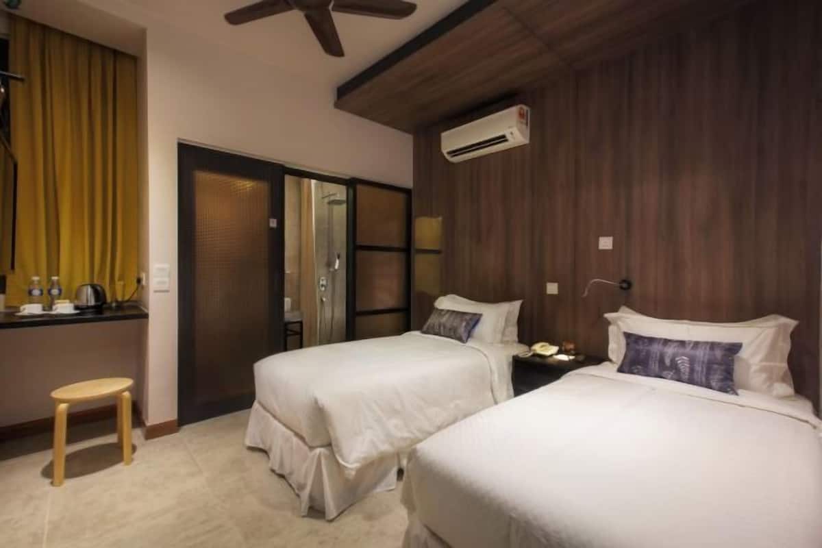 Premium bedding, pillowtop beds, in-room safe, desk