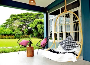 Deluxe Double Room with Garden View  | 테라스/파티오