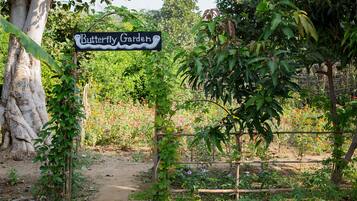 Tempat bermain anak - outdoor