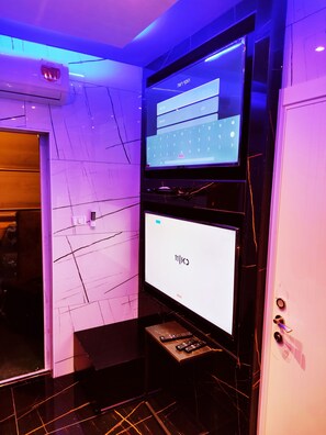 時尚開放式客房, 1 張標準雙人床, 露台 | 2 間睡房、高級寢具、房內夾萬、手提電腦工作空間