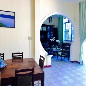 Talo | Oleskelualue | Taulutelevisio