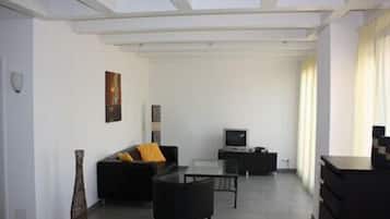 Apartment, 1 Schlafzimmer, Kochnische | Wohnzimmer | Flachbildfernseher