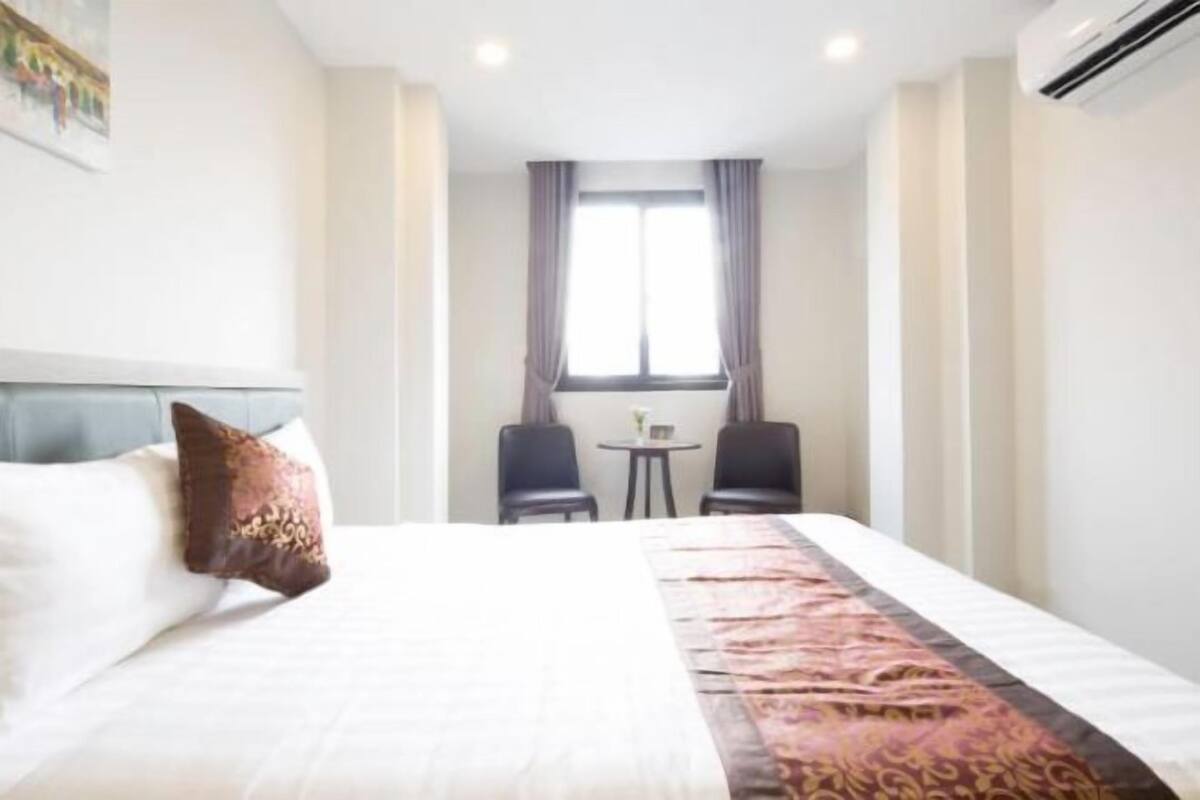 Minibar, in-room safe, desk, soundproofing