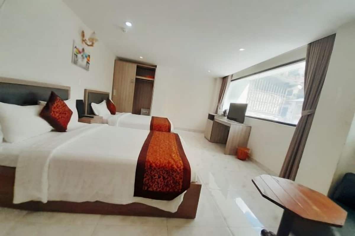 1 bedroom, minibar, in-room safe, desk