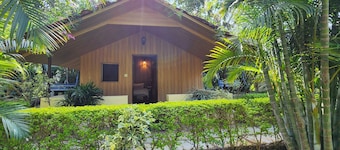 Hill 'N' You - A Boutique Garden Resort