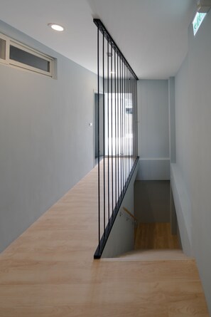Economy Shared Dormitory, Mixed Dorm | Hallway - M House (Hualien City)