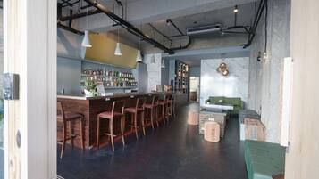Coin salon dans le hall