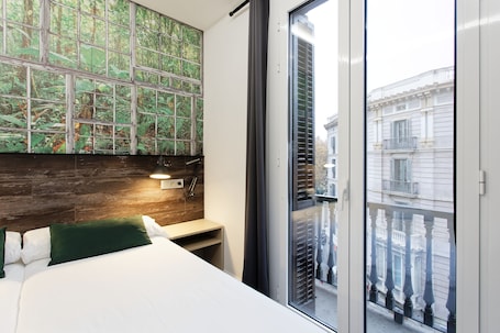 Standard Twin Room, Courtyard View | Egyptian cotton sheets, premium bedding, pillowtop beds, minibar