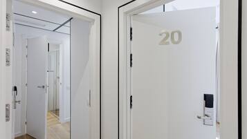 Standard Double Room, Non Smoking, Courtyard View | Egyptian cotton sheets, premium bedding, pillowtop beds, minibar