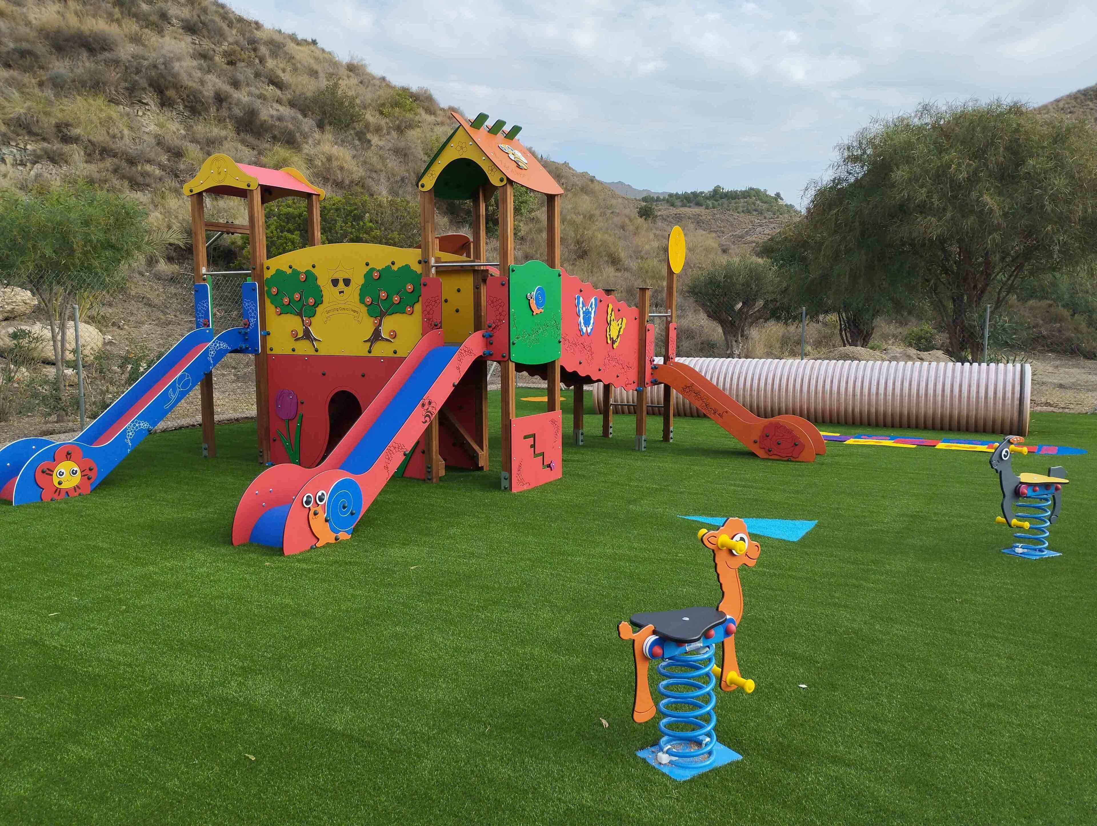 Children’s play area – outdoor