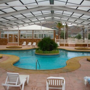 Seasonal outdoor pool, pool loungers - Camping & Bungalow Cueva Negra (Mojacar)