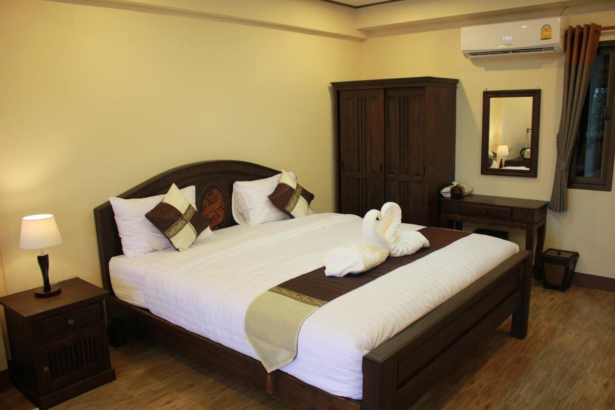 Standard Double Room  | Minibar, blendingsgardiner og wi-fi (inkludert)