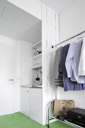 Bureau, Wi-Fi gratuit, draps fournis