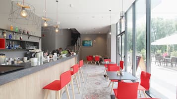 Bar (en la propiedad)