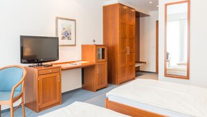 Unclassified image, 3 of 32, button - Hotel Rheinischer Hof (Dinklage)