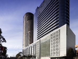 Exterior - The Chen Melbourne - Art Series (Box Hill)