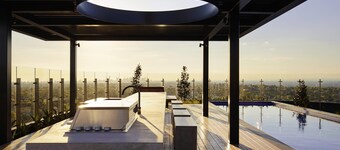 The Chen Melbourne - Art Series