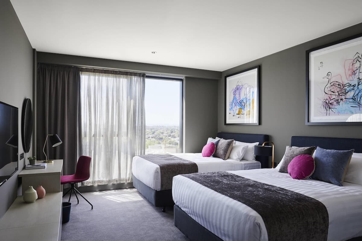 Twin Room, 2 Queen Beds (Chen) | Minibar, in-room safe, desk, blackout drapes