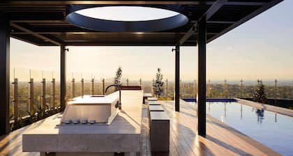 The Chen Melbourne - Art Series