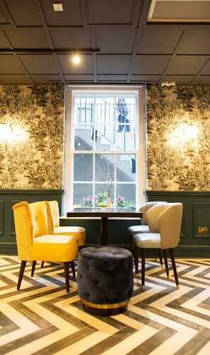 Breakfast, lunch, dinner served; local cuisine